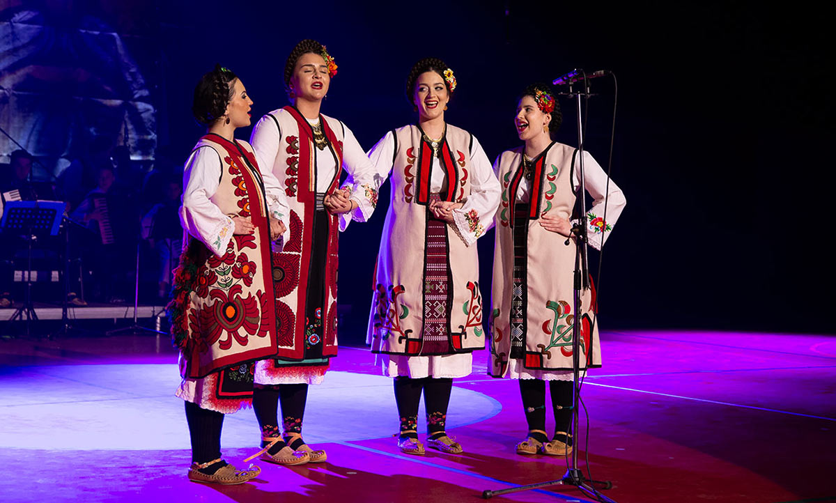 УСКЛИКНИМО С ЉУБАВЉУ